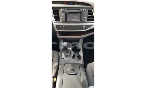 Buy Import Toyota Highlander Brown Car in Import - Dubai in Agalega Islands Buy Import Toyota Highlander Brown Car in Import - Dubai in Agalega Islands