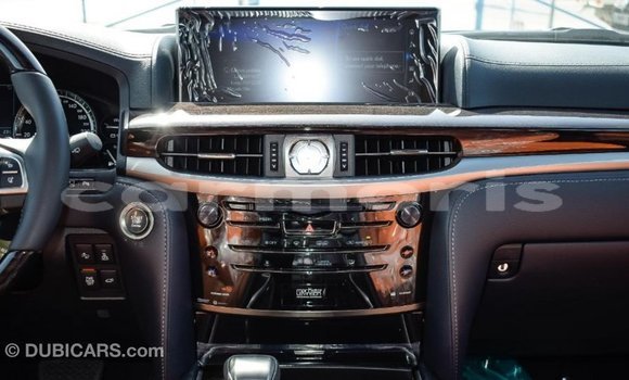 Acheter Import Voiture Lexus LX Blanc à Import - Dubai, Îles Agalega Acheter Import Voiture Lexus LX Blanc à Import - Dubai, Îles Agalega