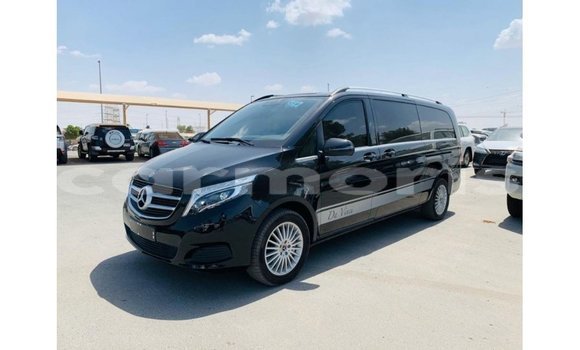 Buy Import Mercedes-Benz 250 Black Car in Import - Dubai in Agalega Islands Buy Import Mercedes-Benz 250 Black Car in Import - Dubai in Agalega Islands