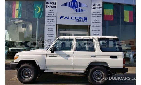 Buy Import Toyota Land Cruiser White Car in Import - Dubai in Agalega Islands Buy Import Toyota Land Cruiser White Car in Import - Dubai in Agalega Islands