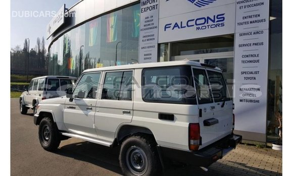 Buy Import Toyota Land Cruiser White Car in Import - Dubai in Agalega Islands Buy Import Toyota Land Cruiser White Car in Import - Dubai in Agalega Islands