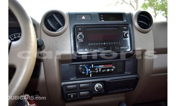 Acheter Import Voiture Toyota Land Cruiser Blanc à Import - Dubai, Îles Agalega Acheter Import Voiture Toyota Land Cruiser Blanc à Import - Dubai, Îles Agalega