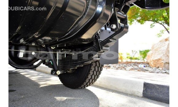 Acheter Import Voiture Toyota Land Cruiser Blanc à Import - Dubai, Îles Agalega Acheter Import Voiture Toyota Land Cruiser Blanc à Import - Dubai, Îles Agalega