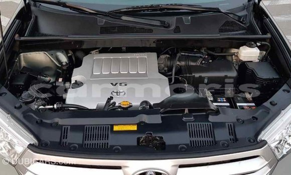 Buy Import Toyota Highlander Green Car in Import - Dubai in Agalega Islands Buy Import Toyota Highlander Green Car in Import - Dubai in Agalega Islands