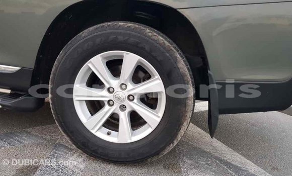 Buy Import Toyota Highlander Green Car in Import - Dubai in Agalega Islands Buy Import Toyota Highlander Green Car in Import - Dubai in Agalega Islands