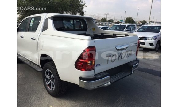 Buy Import Toyota Hilux White Car in Import - Dubai in Agalega Islands Buy Import Toyota Hilux White Car in Import - Dubai in Agalega Islands