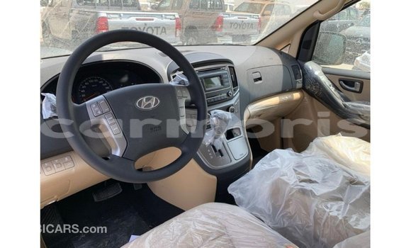 Buy Import Hyundai Accent White Car in Import - Dubai in Agalega Islands Buy Import Hyundai Accent White Car in Import - Dubai in Agalega Islands