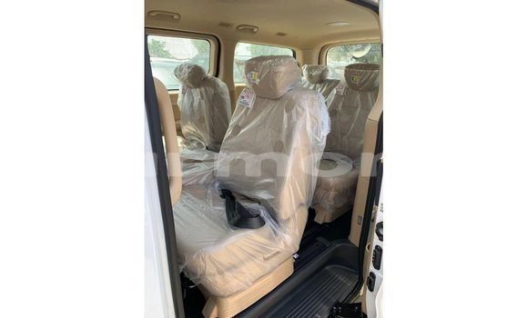 Buy Import Hyundai Accent White Car in Import - Dubai in Agalega Islands Buy Import Hyundai Accent White Car in Import - Dubai in Agalega Islands