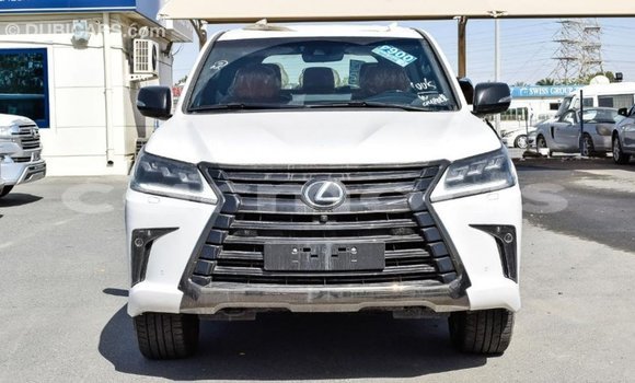 Acheter Import Voiture Lexus LX Blanc à Import - Dubai, Îles Agalega Acheter Import Voiture Lexus LX Blanc à Import - Dubai, Îles Agalega