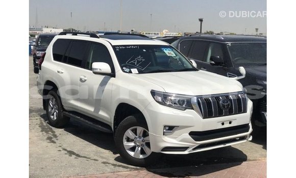 Acheter Import Voiture Toyota Prado Blanc à Import - Dubai, Îles Agalega Acheter Import Voiture Toyota Prado Blanc à Import - Dubai, Îles Agalega