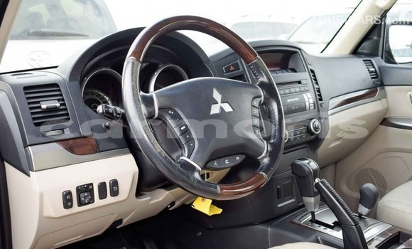 Buy Import Mitsubishi Pajero Black Car in Import - Dubai in Agalega Islands Buy Import Mitsubishi Pajero Black Car in Import - Dubai in Agalega Islands