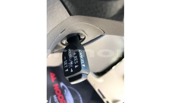 Acheter Import Voiture Toyota Prado Blanc à Import - Dubai, Îles Agalega Acheter Import Voiture Toyota Prado Blanc à Import - Dubai, Îles Agalega