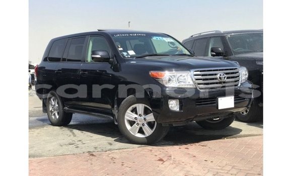 Acheter Import Voiture Toyota Land Cruiser Noir à Import - Dubai, Îles Agalega Acheter Import Voiture Toyota Land Cruiser Noir à Import - Dubai, Îles Agalega