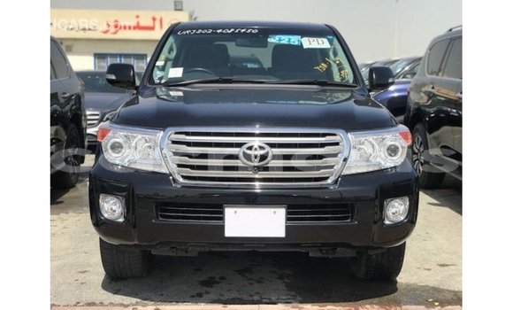Acheter Import Voiture Toyota Land Cruiser Noir à Import - Dubai, Îles Agalega Acheter Import Voiture Toyota Land Cruiser Noir à Import - Dubai, Îles Agalega