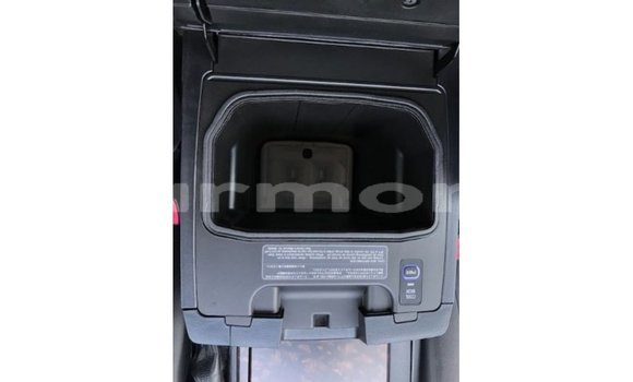 Acheter Import Voiture Toyota Land Cruiser Noir à Import - Dubai, Îles Agalega Acheter Import Voiture Toyota Land Cruiser Noir à Import - Dubai, Îles Agalega