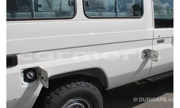 Buy Import Toyota Land Cruiser White Car in Import - Dubai in Agalega Islands Buy Import Toyota Land Cruiser White Car in Import - Dubai in Agalega Islands