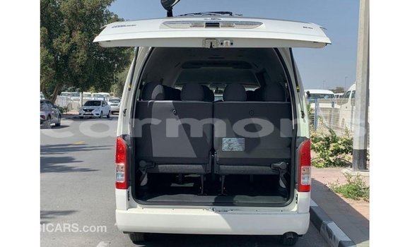 Buy Import Toyota Hiace White Car in Import - Dubai in Agalega Islands Buy Import Toyota Hiace White Car in Import - Dubai in Agalega Islands