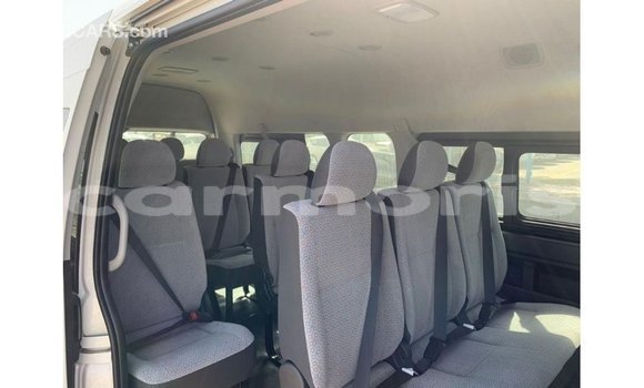 Buy Import Toyota Hiace White Car in Import - Dubai in Agalega Islands Buy Import Toyota Hiace White Car in Import - Dubai in Agalega Islands