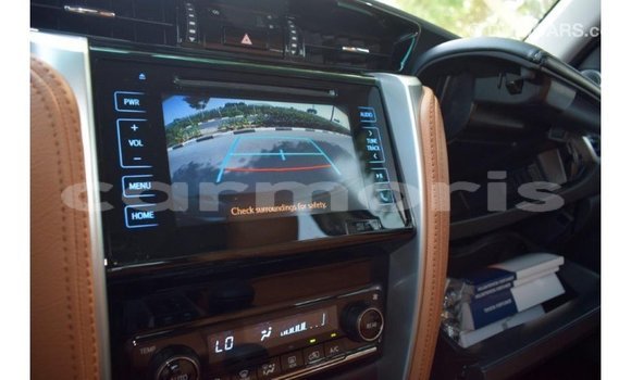 Acheter Import Voiture Toyota Fortuner Noir à Import - Dubai, Îles Agalega Acheter Import Voiture Toyota Fortuner Noir à Import - Dubai, Îles Agalega