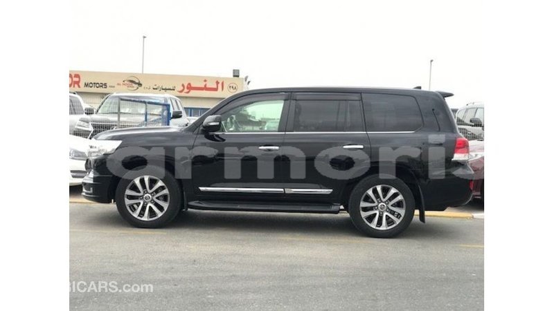 Big with watermark toyota land cruiser agalega islands import dubai 4259