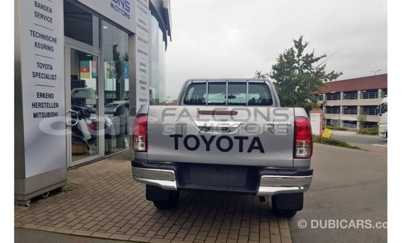 Buy Import Toyota Hilux Brown Car in Import - Dubai in Agalega Islands Buy Import Toyota Hilux Brown Car in Import - Dubai in Agalega Islands