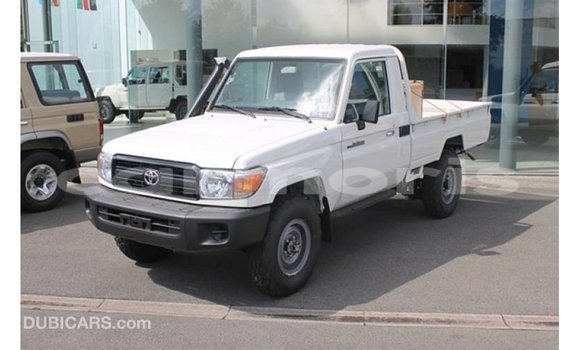 Buy Import Toyota Land Cruiser White Car in Import - Dubai in Agalega Islands Buy Import Toyota Land Cruiser White Car in Import - Dubai in Agalega Islands