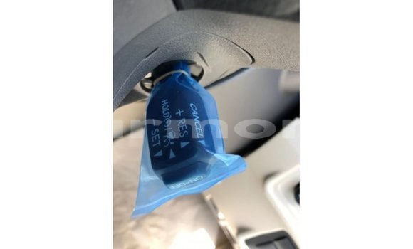 Buy Import Toyota Prado White Car in Import - Dubai in Agalega Islands Buy Import Toyota Prado White Car in Import - Dubai in Agalega Islands