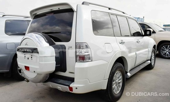 Buy Import Mitsubishi Pajero White Car in Import - Dubai in Agalega Islands Buy Import Mitsubishi Pajero White Car in Import - Dubai in Agalega Islands