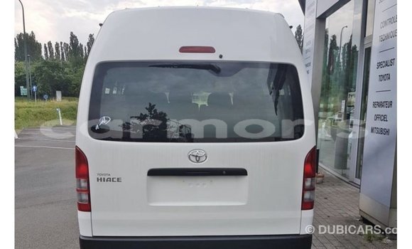 Buy Import Toyota Hiace White Car in Import - Dubai in Agalega Islands Buy Import Toyota Hiace White Car in Import - Dubai in Agalega Islands
