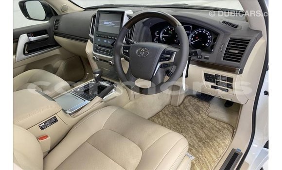 Buy Import Toyota Land Cruiser White Car in Import - Dubai in Agalega Islands Buy Import Toyota Land Cruiser White Car in Import - Dubai in Agalega Islands