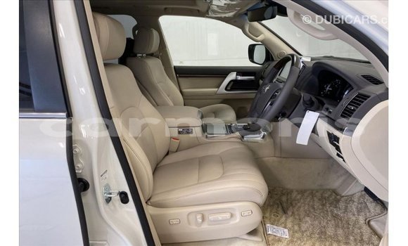 Buy Import Toyota Land Cruiser White Car in Import - Dubai in Agalega Islands Buy Import Toyota Land Cruiser White Car in Import - Dubai in Agalega Islands