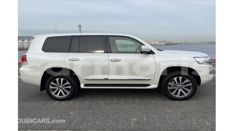 Big with watermark toyota land cruiser agalega islands import dubai 4280
