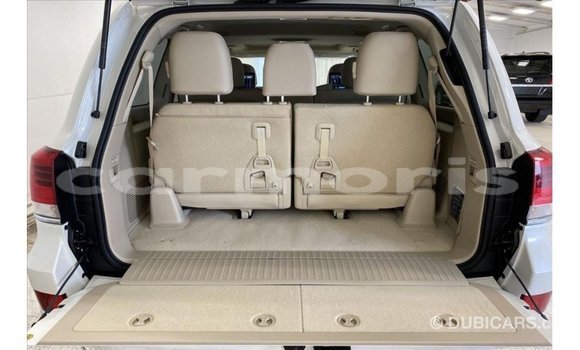Buy Import Toyota Land Cruiser White Car in Import - Dubai in Agalega Islands Buy Import Toyota Land Cruiser White Car in Import - Dubai in Agalega Islands