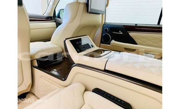 Acheter Import Voiture Lexus LX Noir à Import - Dubai, Îles Agalega Acheter Import Voiture Lexus LX Noir à Import - Dubai, Îles Agalega