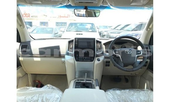 Acheter Import Voiture Toyota Land Cruiser Bleu à Import - Dubai, Îles Agalega Acheter Import Voiture Toyota Land Cruiser Bleu à Import - Dubai, Îles Agalega