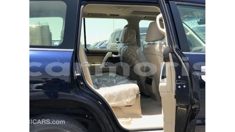 Big with watermark toyota land cruiser agalega islands import dubai 4307