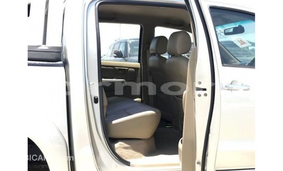 Buy Import Toyota Hilux Other Car in Import - Dubai in Agalega Islands Buy Import Toyota Hilux Other Car in Import - Dubai in Agalega Islands