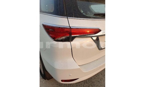 Buy Import Toyota Fortuner White Car in Import - Dubai in Agalega Islands Buy Import Toyota Fortuner White Car in Import - Dubai in Agalega Islands