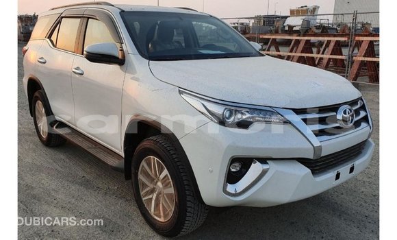 Buy Import Toyota Fortuner White Car in Import - Dubai in Agalega Islands Buy Import Toyota Fortuner White Car in Import - Dubai in Agalega Islands