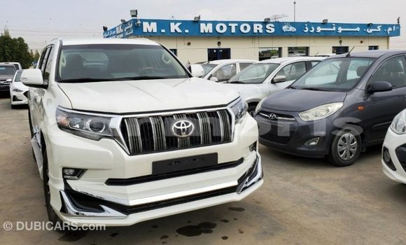 Acheter Import Voiture Toyota Prado Blanc à Import - Dubai, Îles Agalega Acheter Import Voiture Toyota Prado Blanc à Import - Dubai, Îles Agalega