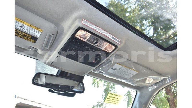 Big with watermark toyota hiace agalega islands import dubai 4327