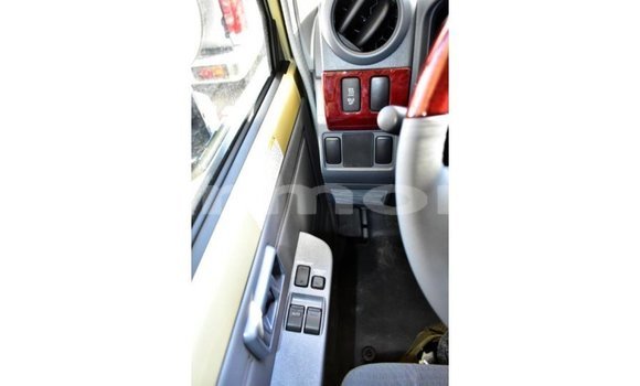 Acheter Import Voiture Toyota Land Cruiser Beige à Import - Dubai, Îles Agalega Acheter Import Voiture Toyota Land Cruiser Beige à Import - Dubai, Îles Agalega