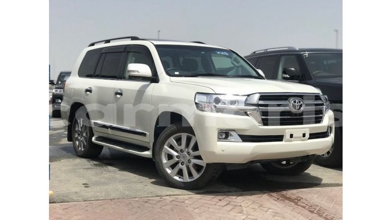 Big with watermark toyota land cruiser agalega islands import dubai 4331