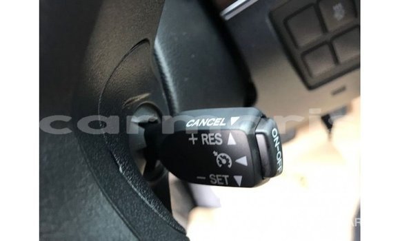 Acheter Import Voiture Toyota Land Cruiser Noir à Import - Dubai, Îles Agalega Acheter Import Voiture Toyota Land Cruiser Noir à Import - Dubai, Îles Agalega