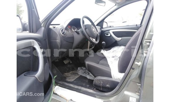Buy Import Renault Duster Green Car in Import - Dubai in Agalega Islands Buy Import Renault Duster Green Car in Import - Dubai in Agalega Islands