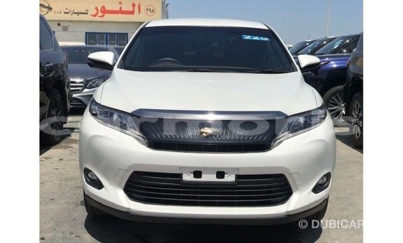 Acheter Import Voiture Toyota Harrier Blanc à Import - Dubai, Îles Agalega Acheter Import Voiture Toyota Harrier Blanc à Import - Dubai, Îles Agalega