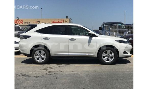 Acheter Import Voiture Toyota Harrier Blanc à Import - Dubai, Îles Agalega Acheter Import Voiture Toyota Harrier Blanc à Import - Dubai, Îles Agalega