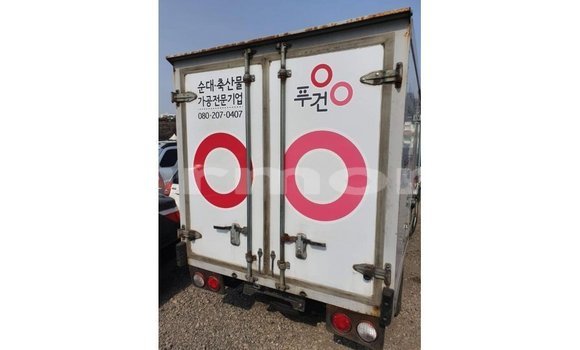 Buy Import Kia Carens White Car in Import - Dubai in Agalega Islands Buy Import Kia Carens White Car in Import - Dubai in Agalega Islands