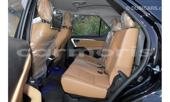 Acheter Import Voiture Toyota Fortuner Noir à Import - Dubai, Îles Agalega Acheter Import Voiture Toyota Fortuner Noir à Import - Dubai, Îles Agalega