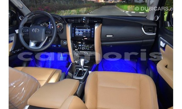 Acheter Import Voiture Toyota Fortuner Noir à Import - Dubai, Îles Agalega Acheter Import Voiture Toyota Fortuner Noir à Import - Dubai, Îles Agalega